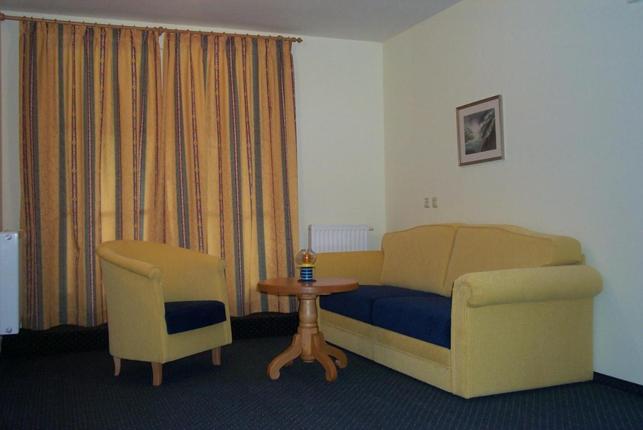 Appartements Im Forsthaus Strobl Exterior foto